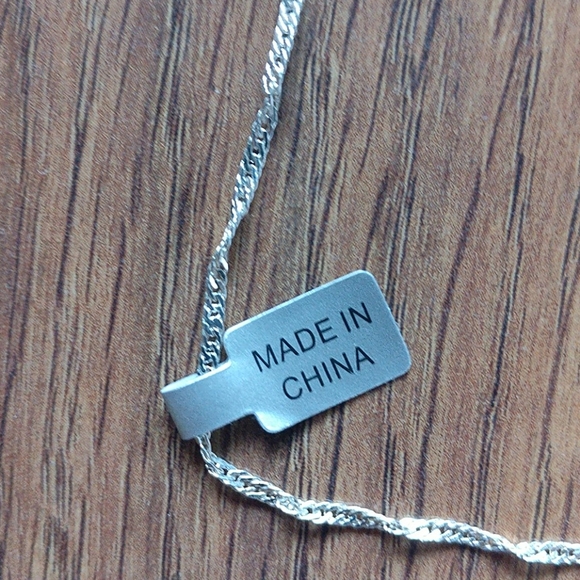 Heart pendant necklace - Picture 5 of 6